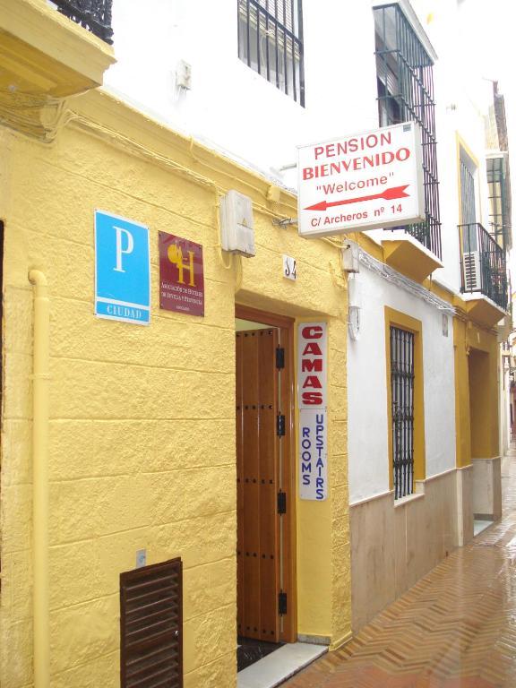 Pension Bienvenido Σεβίλλη Εξωτερικό φωτογραφία